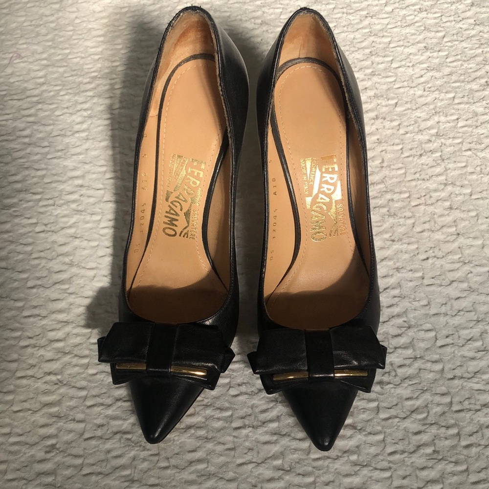 Ferragamo black heels size 5B